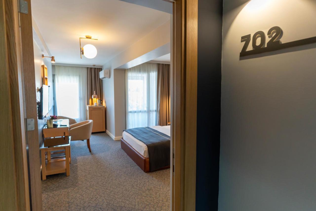 Viva La Vita Hotel Измир Екстериор снимка
