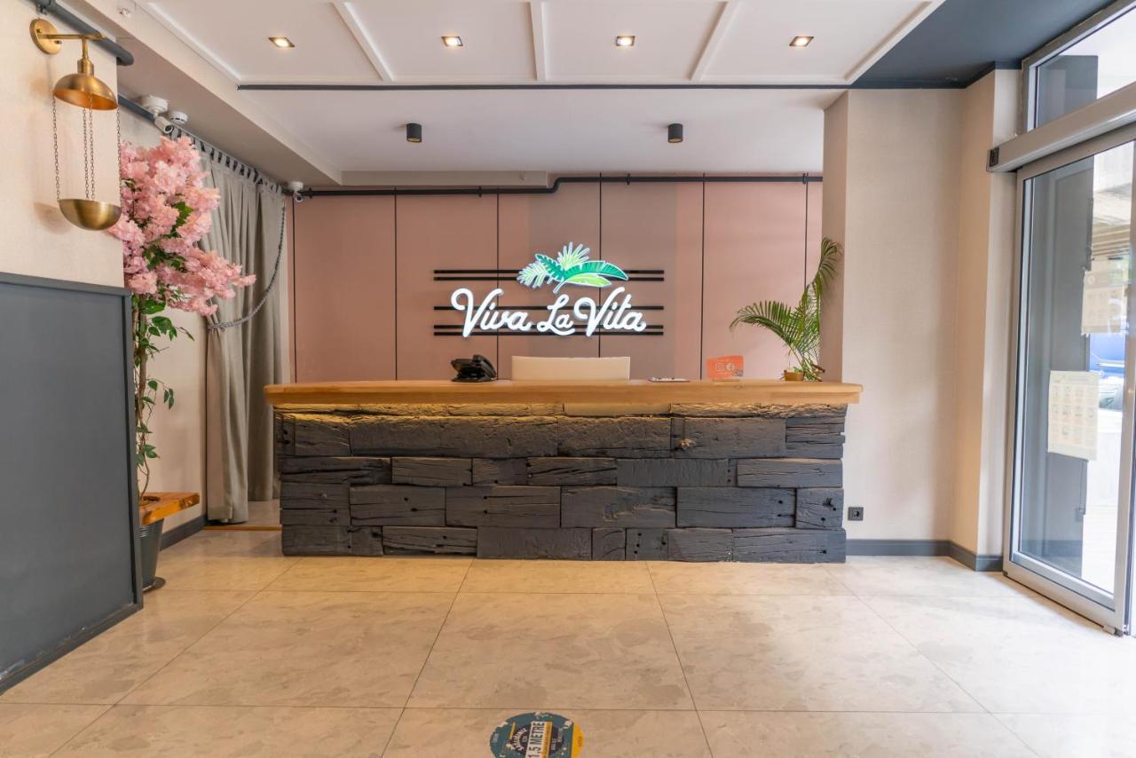 Viva La Vita Hotel Измир Екстериор снимка
