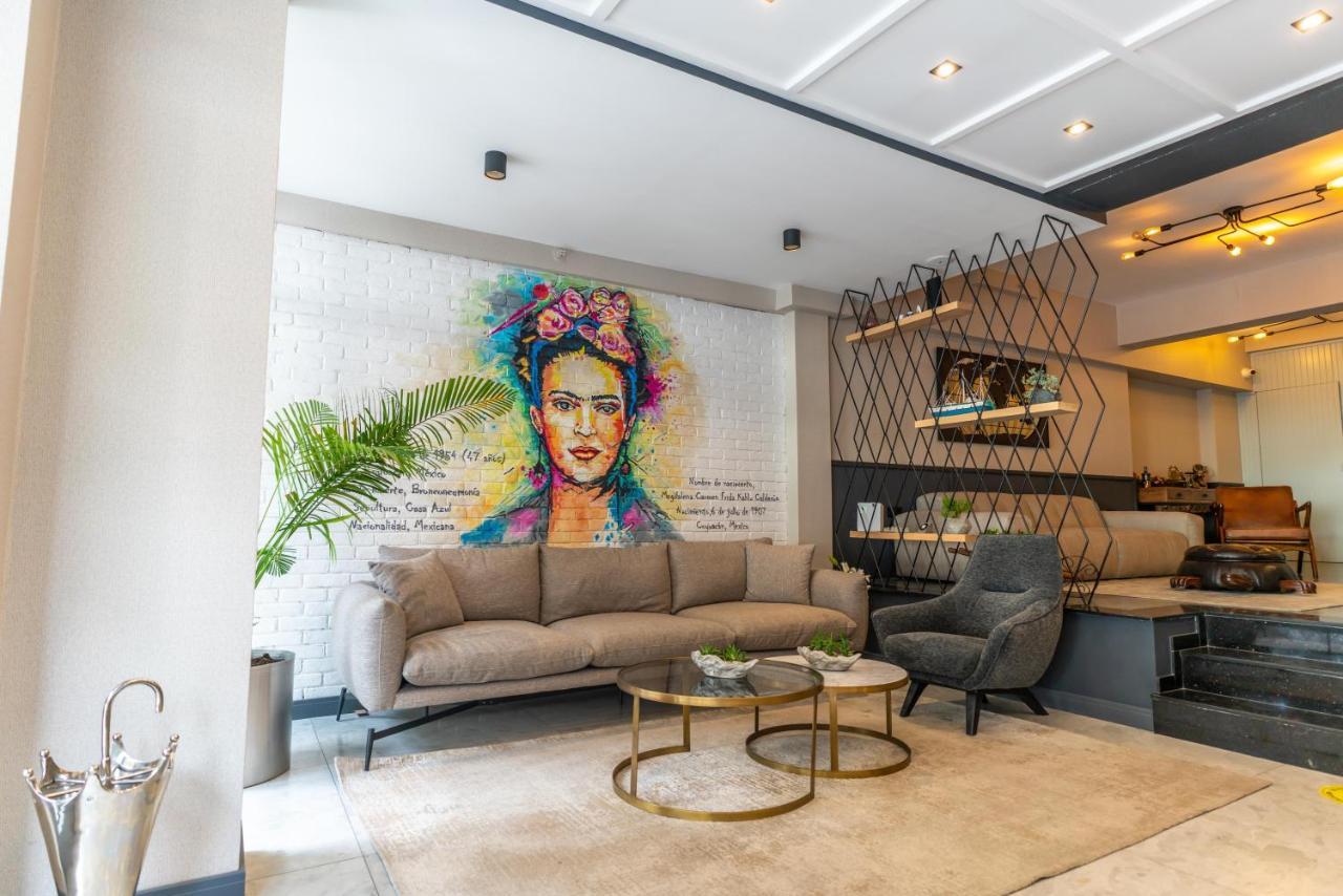 Viva La Vita Hotel Измир Екстериор снимка