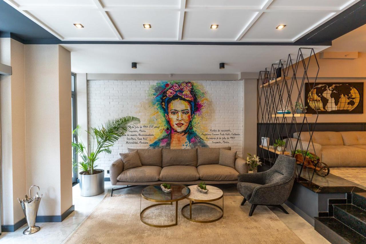 Viva La Vita Hotel Измир Екстериор снимка